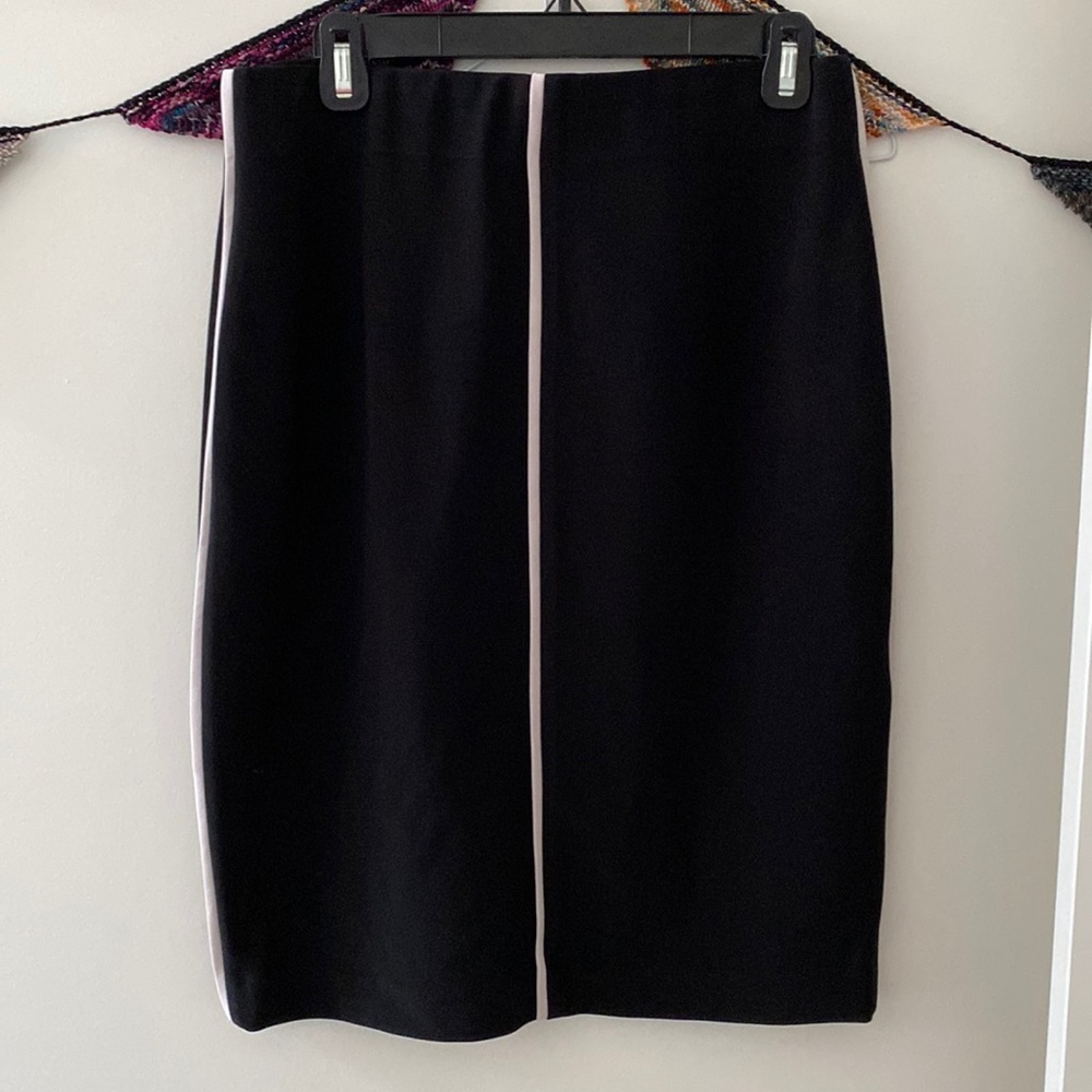 Joseph Ridkoff Black and White Pencil Skirt